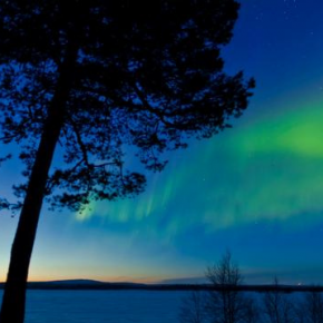 The Dancing Northern Lights - The Aurora